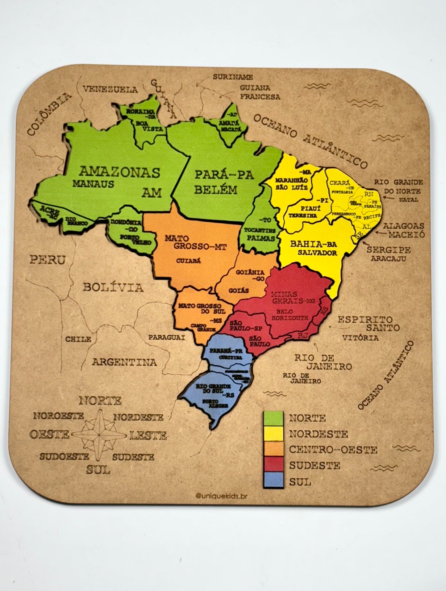 Combo Mapas: Mapa Múndi + Mapa do Brasil